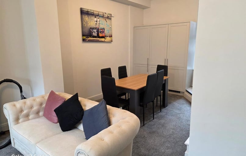 Clayton Park Square, Sandyford, Newcastle - Image 1